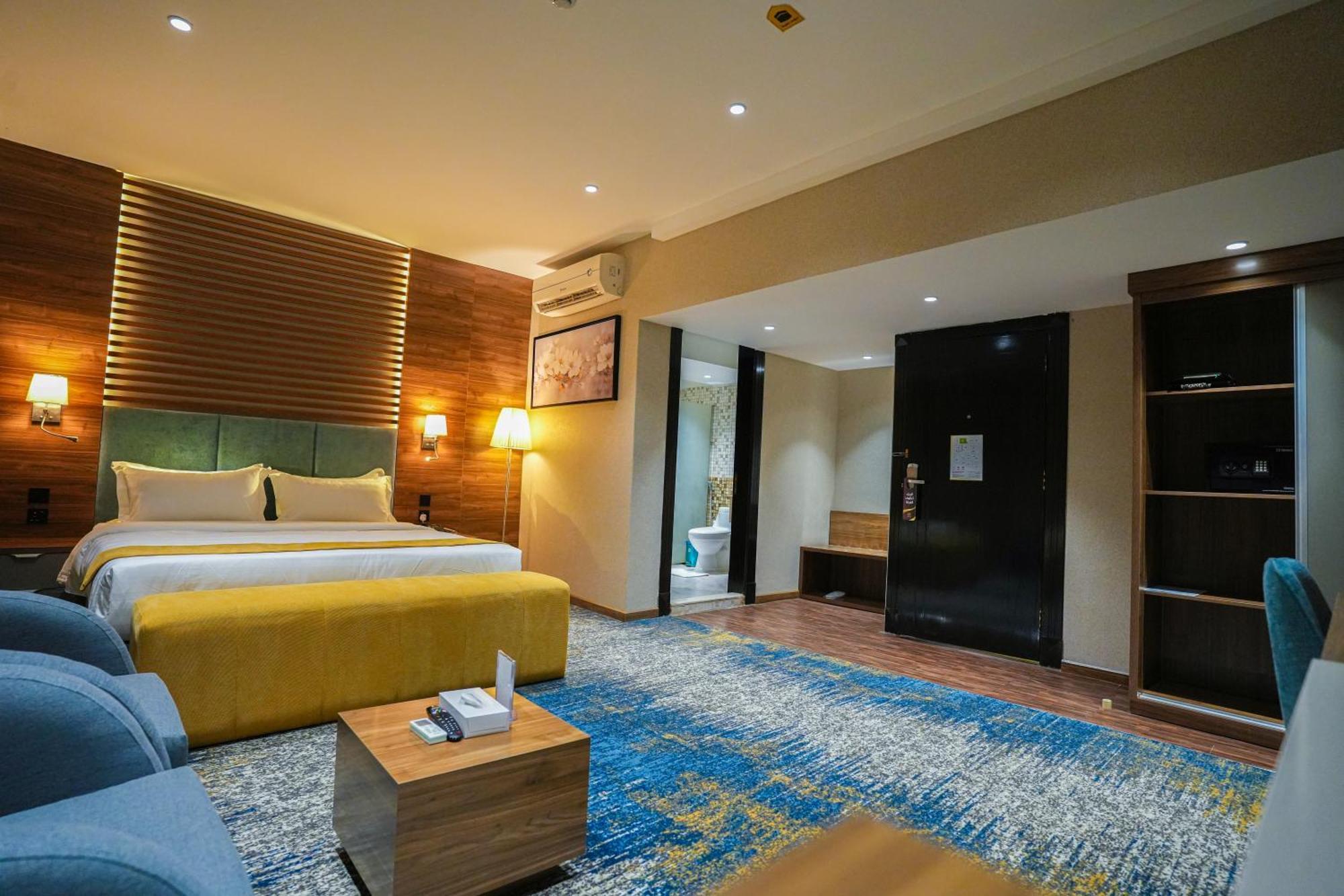 Haven Plaza Hotel Riyadh Exterior photo