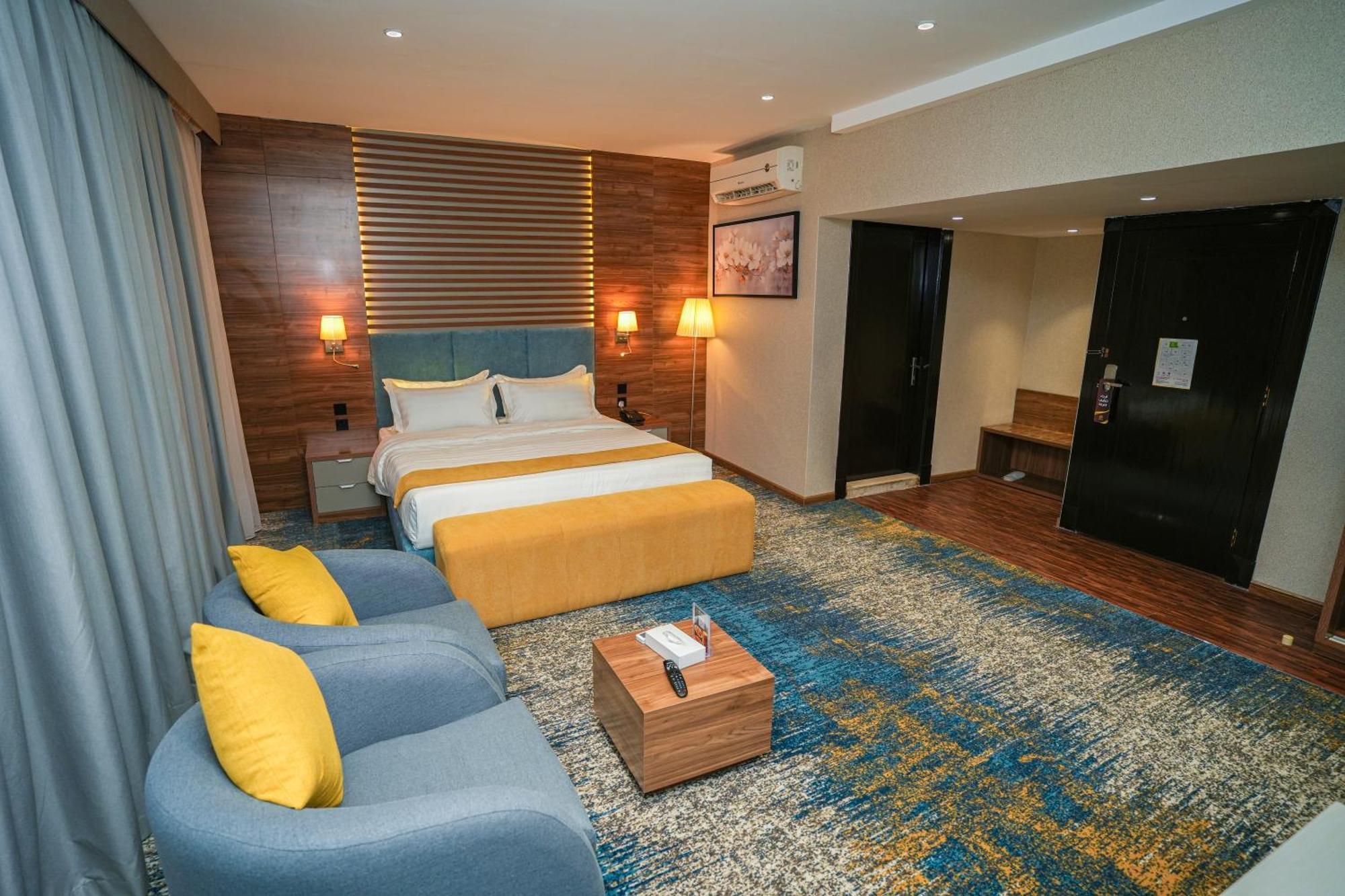 Haven Plaza Hotel Riyadh Exterior photo